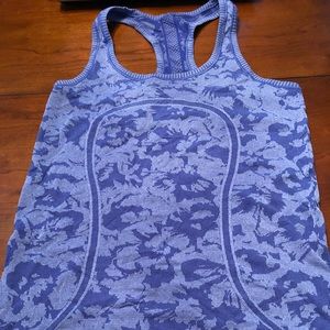 Lulu Lemon tank